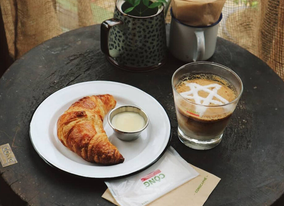 Start your Hanoi Travel with a crisp sip